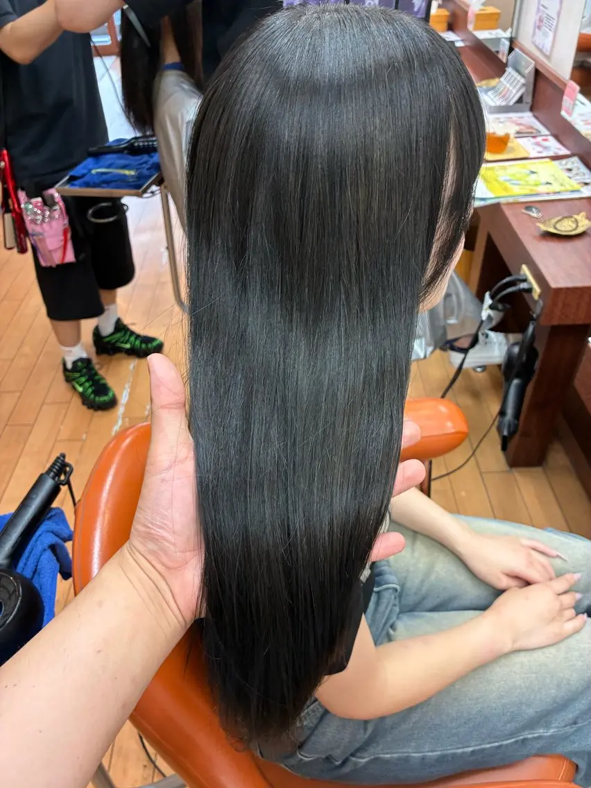 カラー ヘアカラー ルキ🌈ブリーチカラ ー&メンズパーマ🦄のヘアスタイル