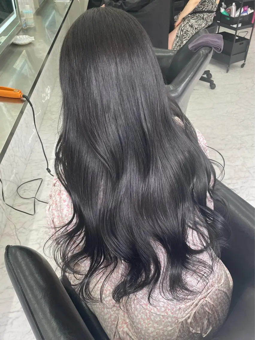 ロング カラー グレージュ ハイトーンカラー ヘアカラー トリートメント JPCY MIRIYAのヘアスタイル