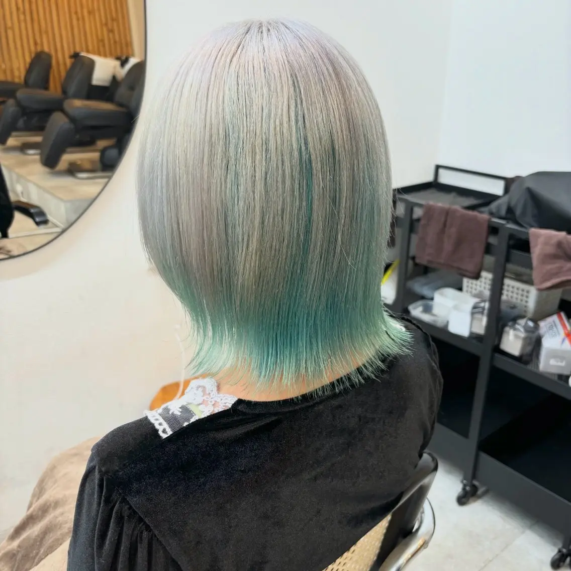 ショート カラー ヘアアレンジ ミント ミントグリーン シルバー ホワイトシルバー ウルフカット ヘアカラー トリートメント ヘアセット 渋谷🤍ハイトーン 🤍ボブ🤍FUMUのヘアスタイル