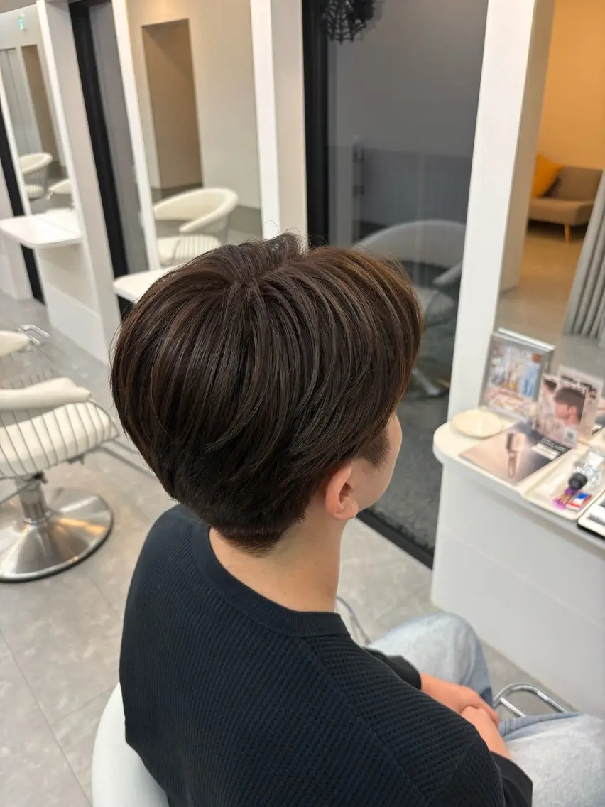 メンズ ヘアカラー 菅野 結人のヘアスタイル