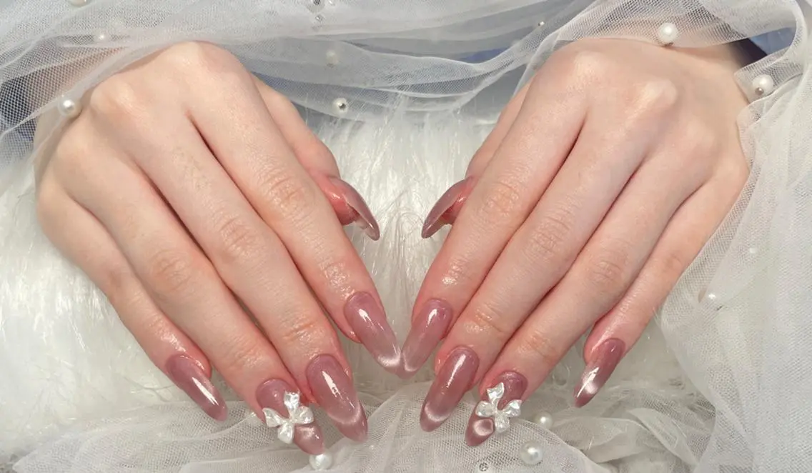 ネイル ハンドネイル 渋谷T&B りお ロング無制限中💫のネイルデザイン