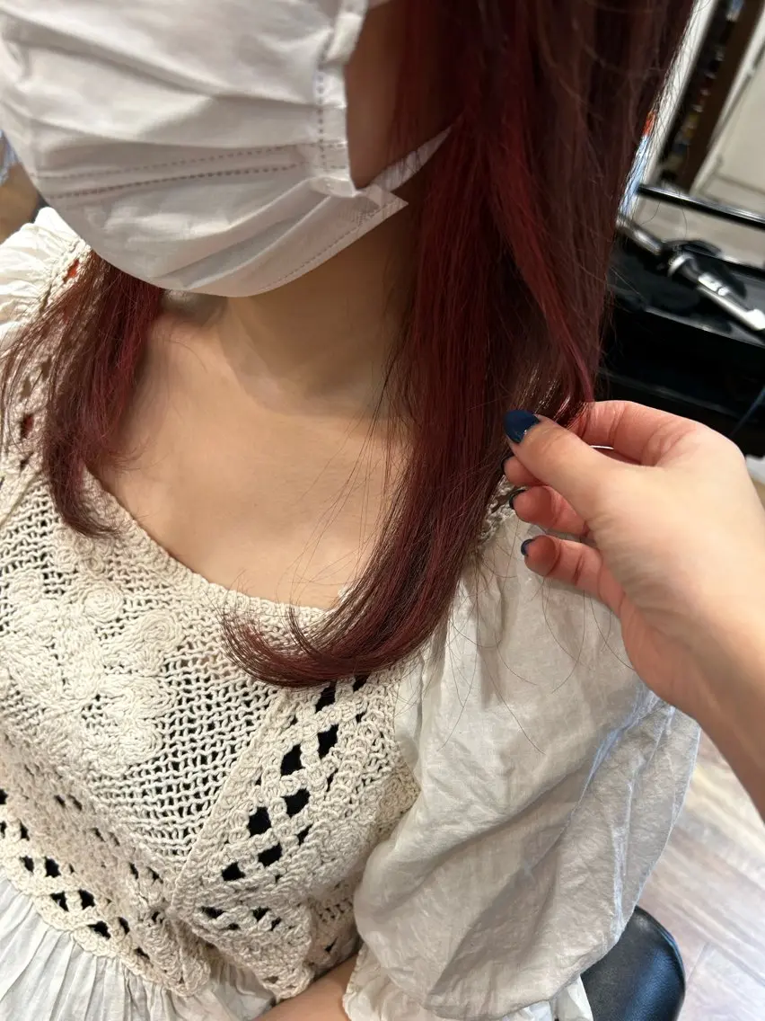 ロング カラー インナーカラー カット ヘアカラー 吉川 茉由子のヘアスタイル