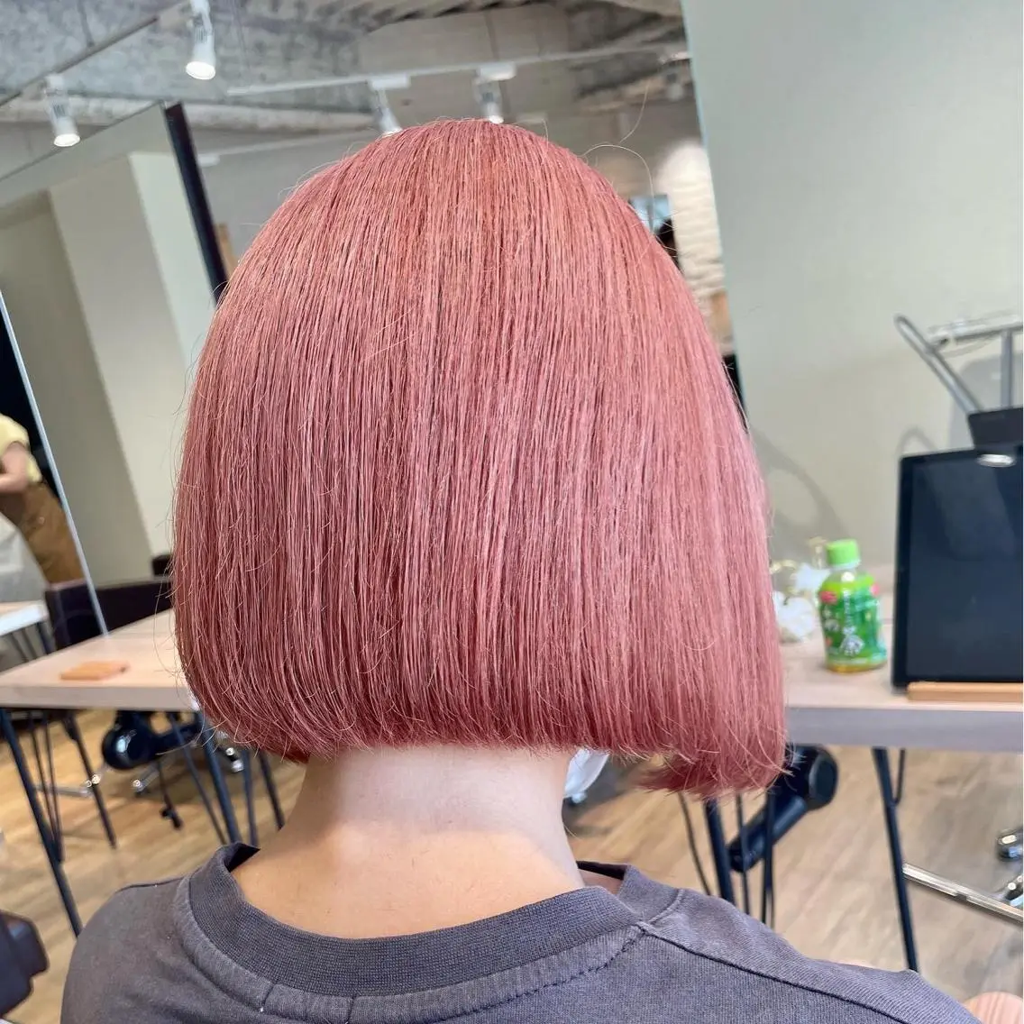ミディアム カット ヘアカラー トリートメント 前田 菜奈子のヘアスタイル