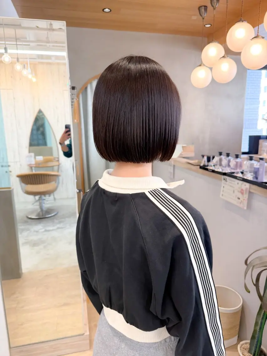 ショート カラー ボブ 縮毛矯正 カット ヘアカラー トリートメント 巻ける縮毛矯正✨ ボブ/ショートともきのヘアスタイル