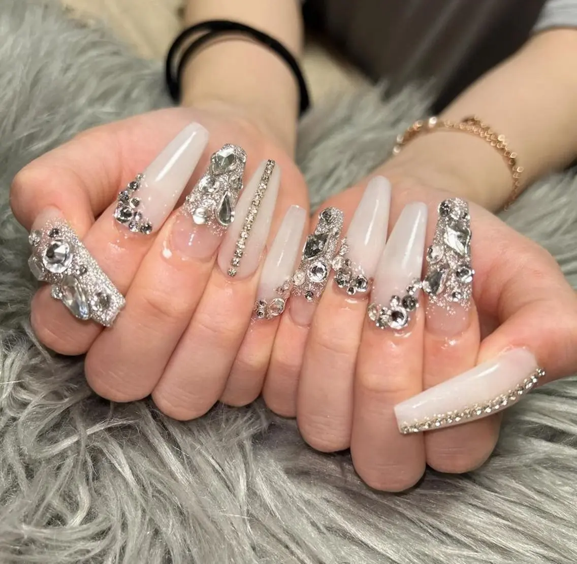 ネイル akina nailsのネイルデザイン