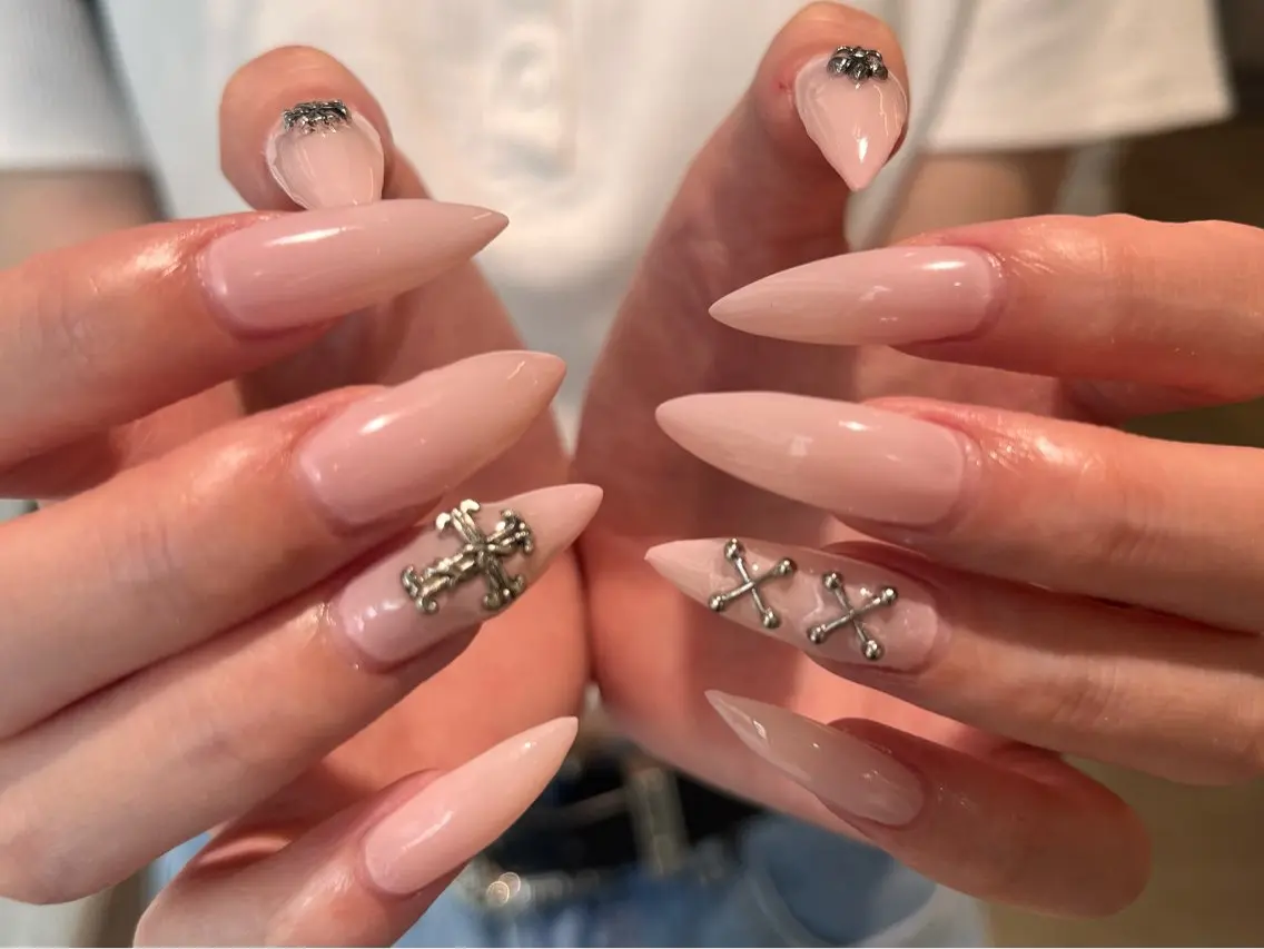 ネイル シンプルネイル mana ☆see.のネイルデザイン