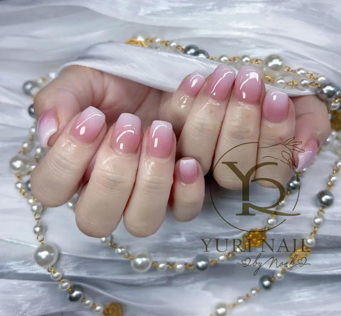 ネイル ハンドネイル フットネイル ハンドケア YURI Nail NARITAのネイルデザイン