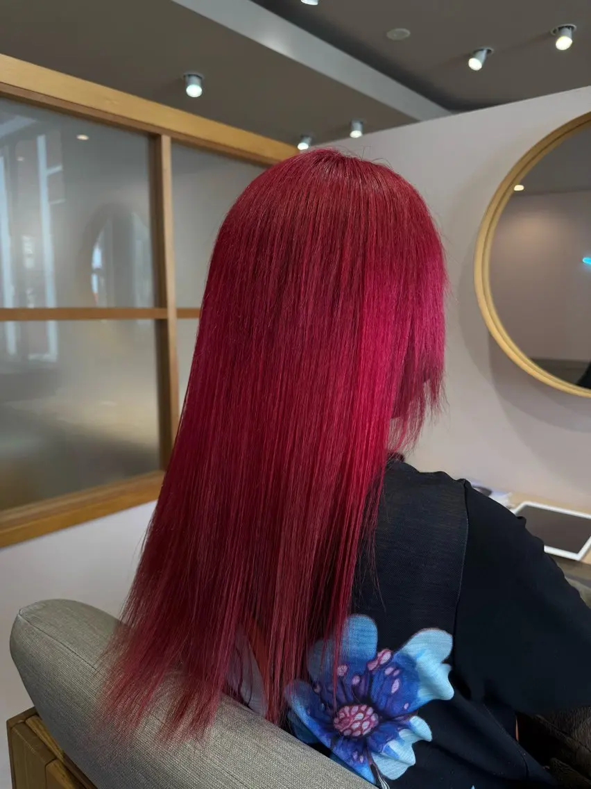 カラー ヘアカラー AYATO 'のヘアスタイル