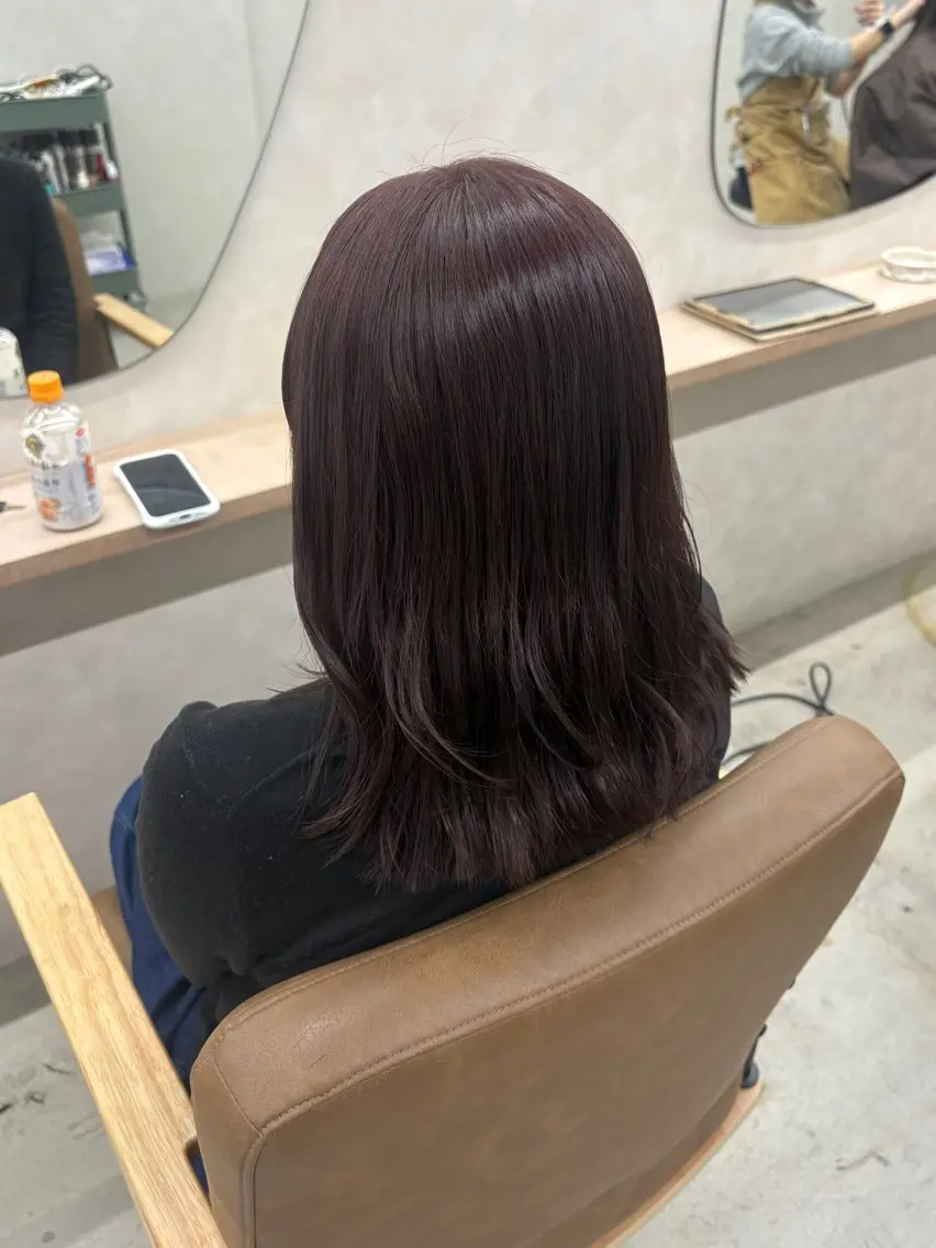 ミディアム ピンクブラウン カット ヘアカラー トリートメント -YUCCA- ワカナのヘアスタイル