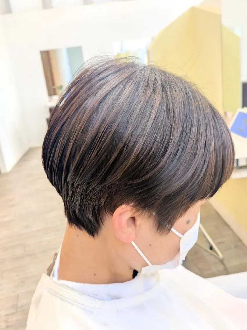 ショート カラー ショートボブ ブラウンカラー オレンジ オレンジブラウン ボブ ヘアカラー 渡邉 莉乃のヘアスタイル