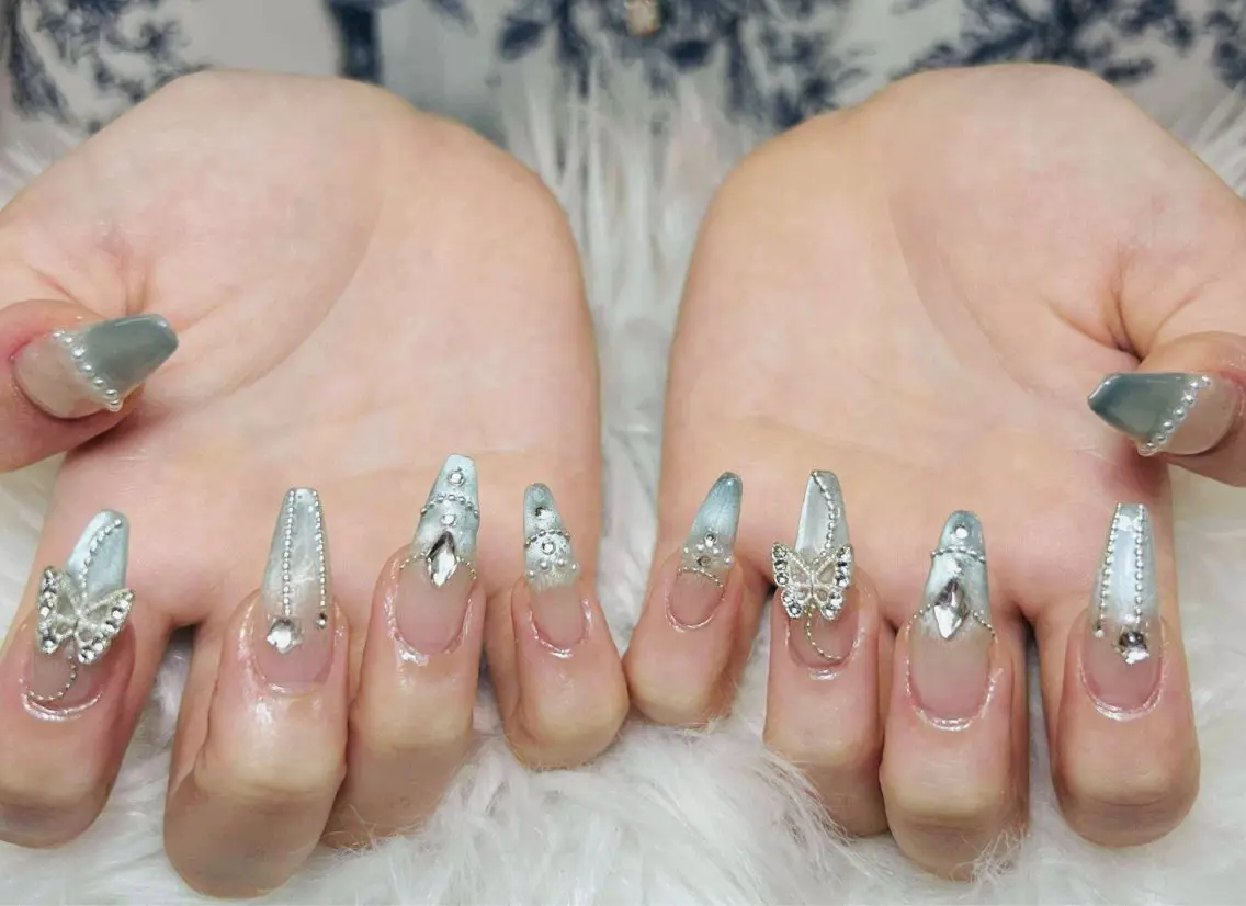 ネイル チークネイル 長さ出し フラッシュネイル フレンチネイル グラデーション AN NAIL SALONのネイルデザイン
