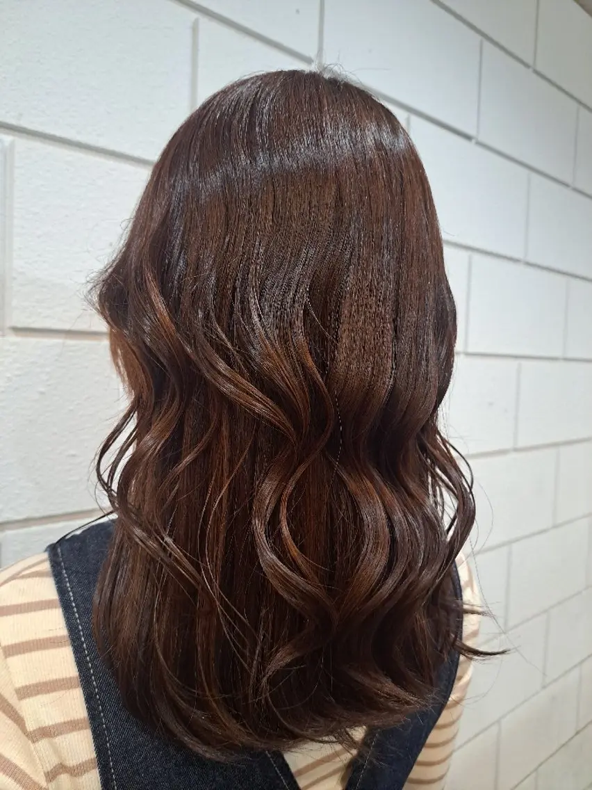 ロング カラー ブラウンカラー オレンジ オレンジブラウン 松島 冬浬のヘアスタイル