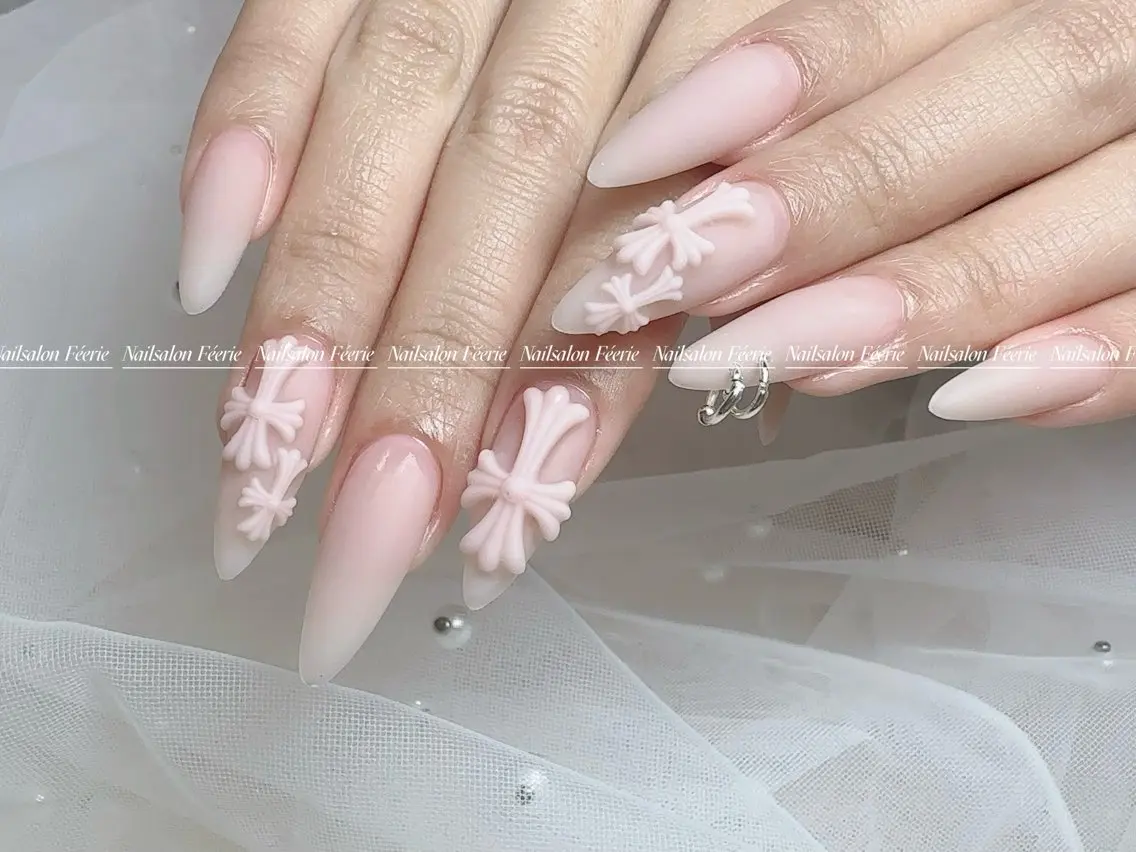 ネイル 成人式 長さ出し フットネイル フレンチネイル ジェルネイル ハンドネイル nail salon Feerieのネイルデザイン