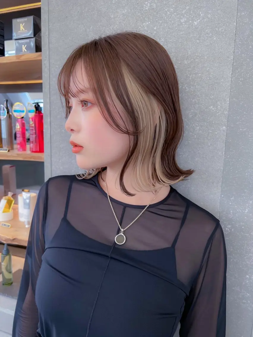 ショート カラー レイヤー🇰🇷小顔 見せ顔周り💕トモミのヘアスタイル