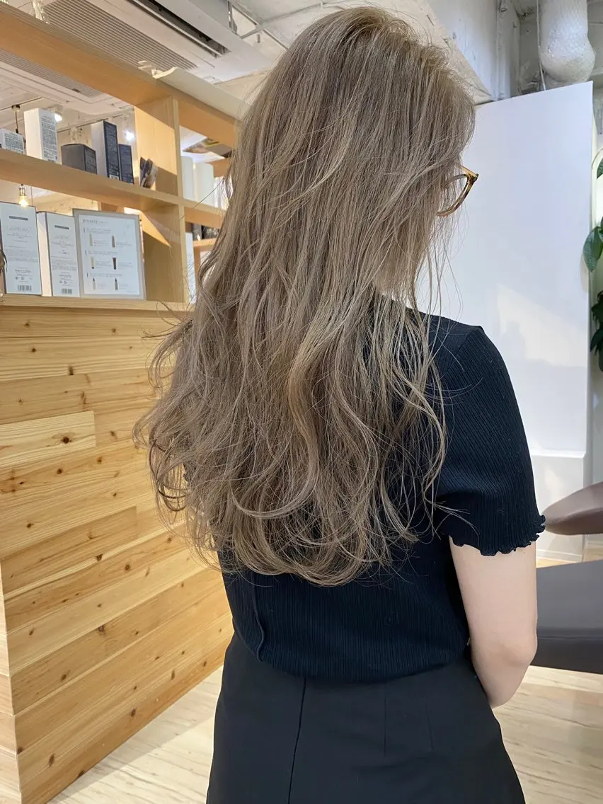 ロング カラー ブリーチ 木下大地 HAIR Oneのヘアスタイル
