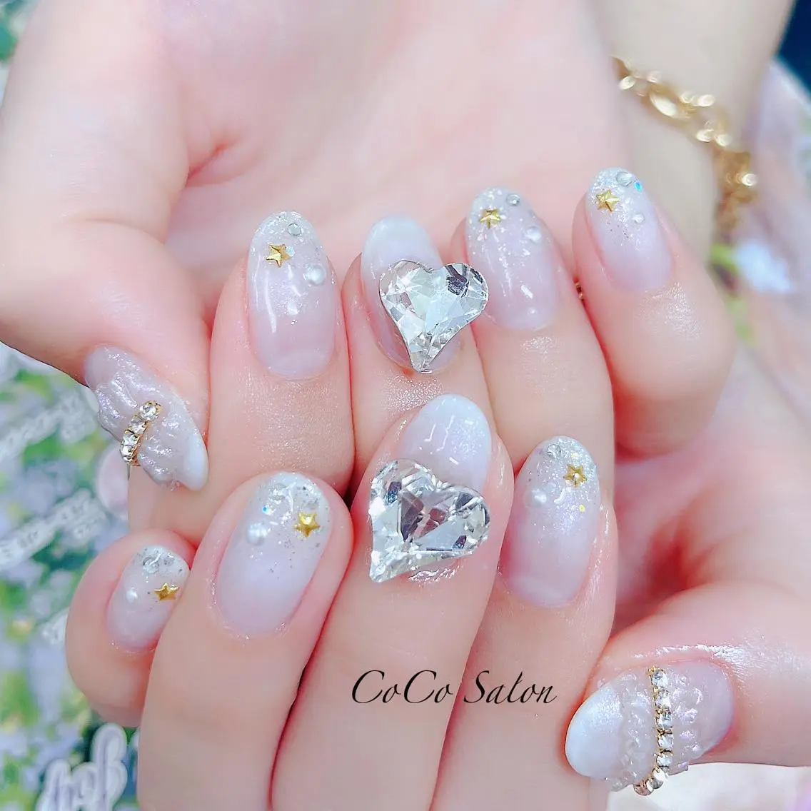 ネイル 成人式 長さ出し ジェルネイル グラデーション ハート CoCoSalon ネイル/まつ毛予約のネイルデザイン