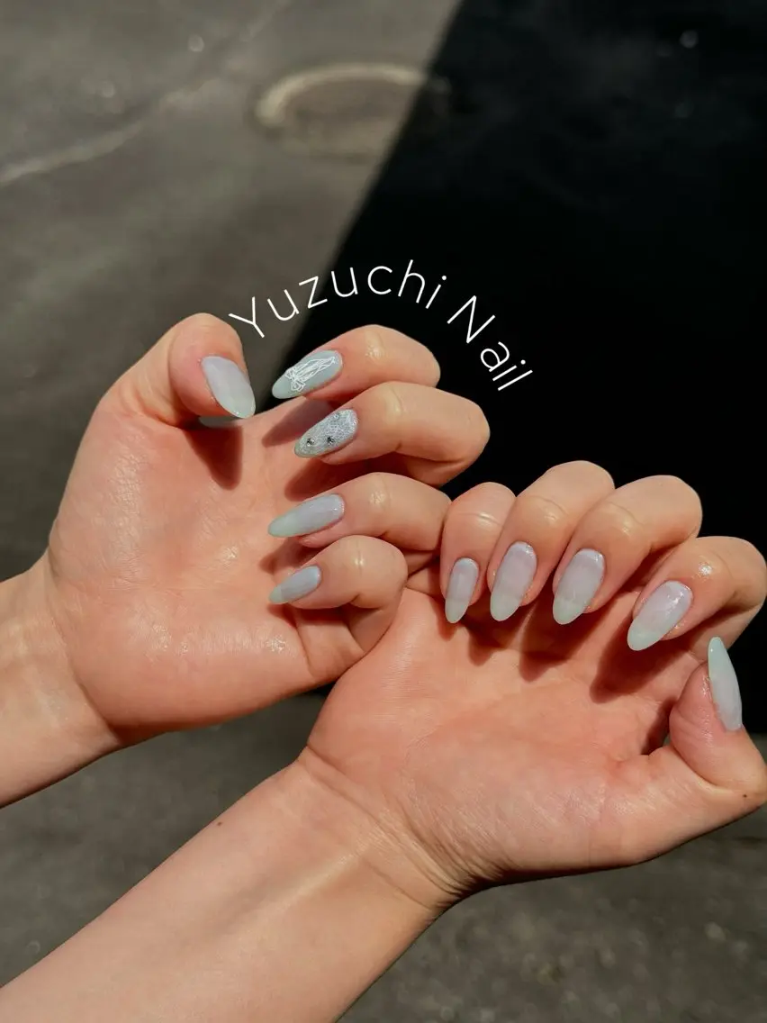 ネイル フットネイル 夏ネイル ワンホンネイル ハンドネイル ハンドケア Yuzuchi Nailのネイルデザイン