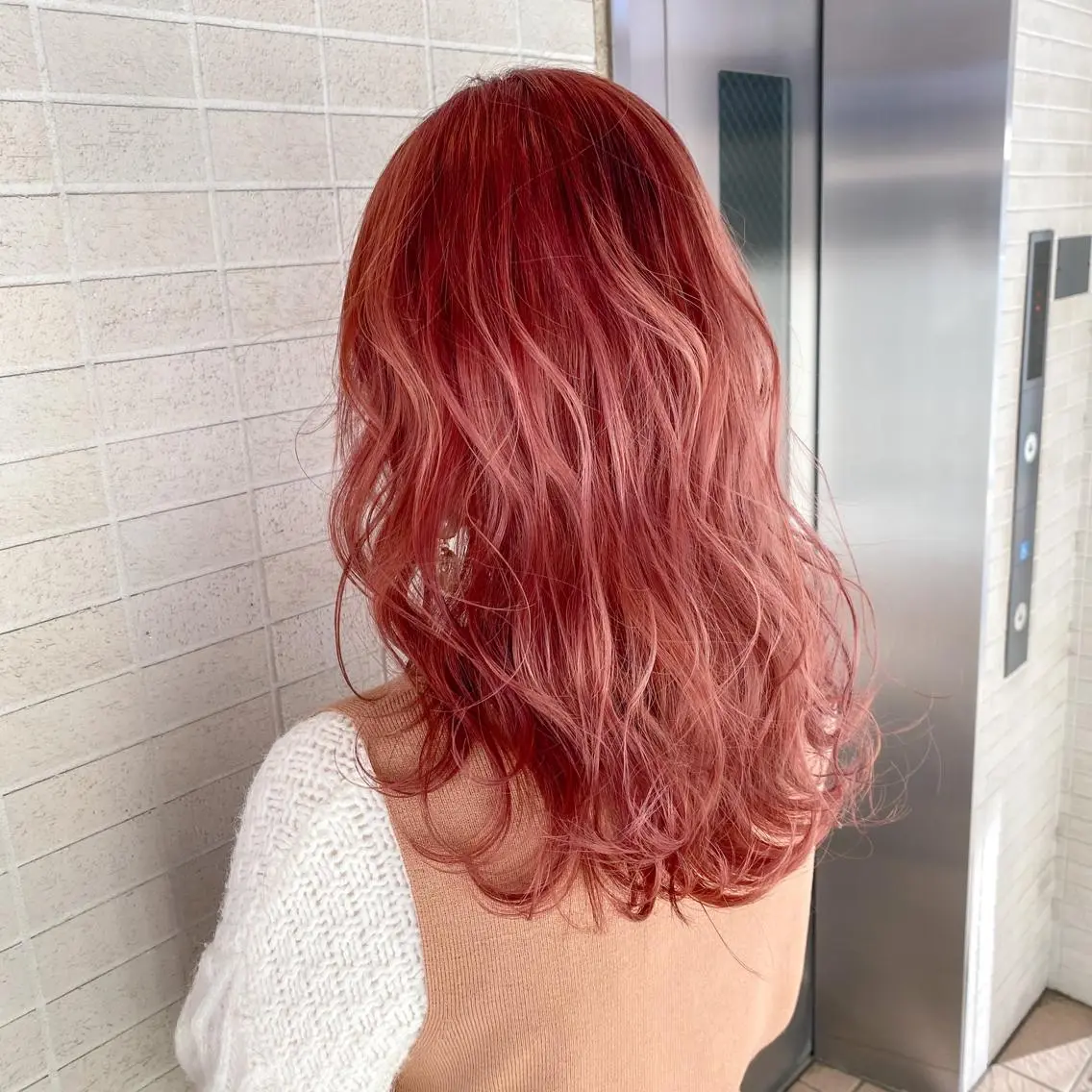 ロング カラー ヘアアレンジ 美髪矯正 韓国レイヤーのヘアスタイル