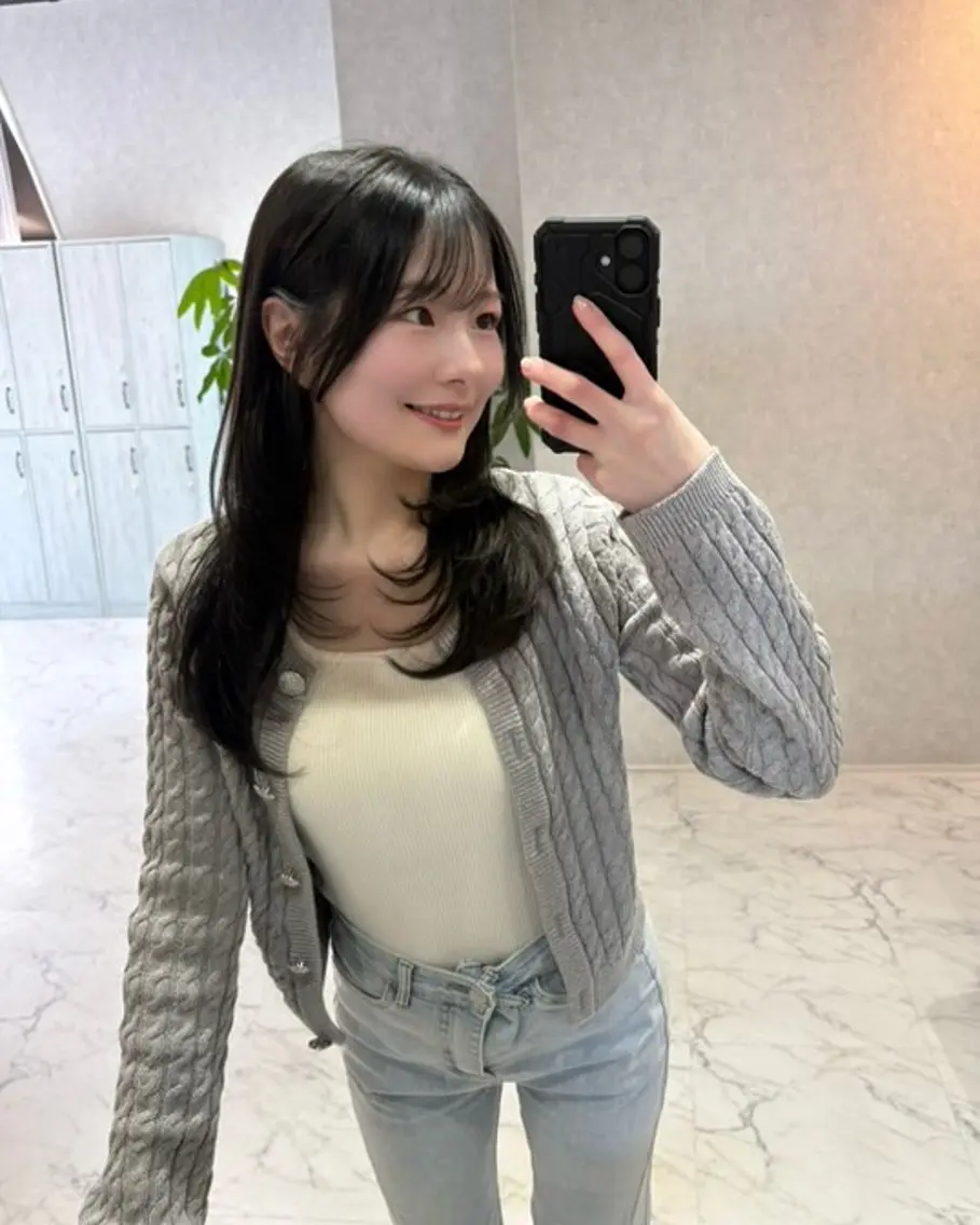 セミロング カラー ヘアアレンジ 韓国風ヘア レイヤーカット トリートメント ワンホンヘア カット ヘアカラー トリートメント アンドウ ユウ/ レイヤーカット/韓国のヘアスタイル