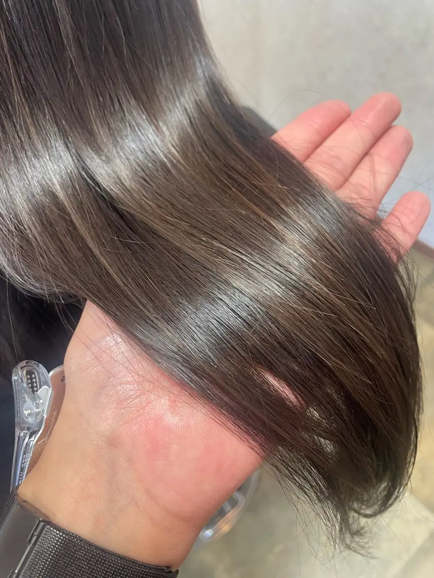 【髪質改善ならこちら‼️】✨️期間限定平日メニュー✨️カット✂️＋髪質改善水素トリートメント🫧の写真