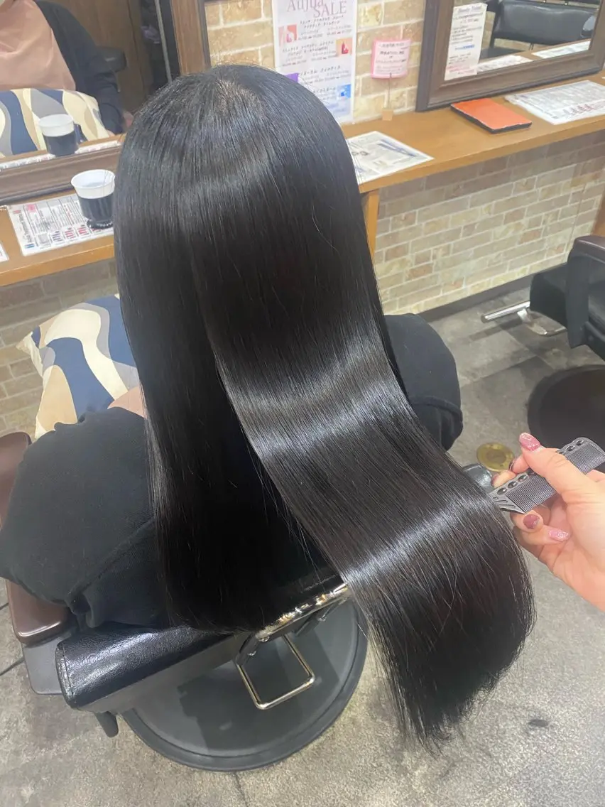 ロング カット 縮毛矯正 トリートメント 美髪ヘア 🤍erikaのヘアスタイル
