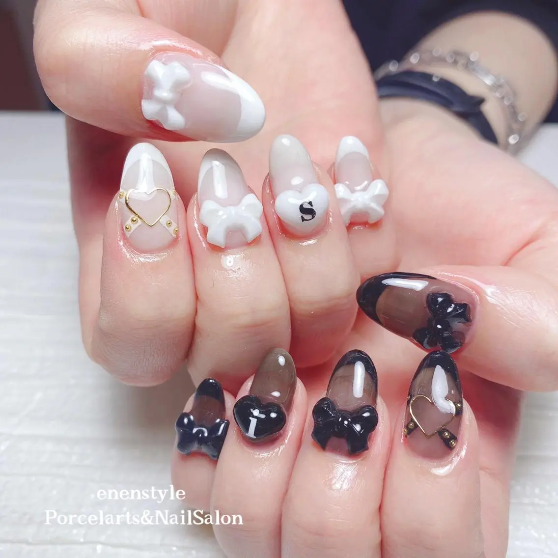 ミディアム ネイル 🐾enen style 🐾のネイルデザイン