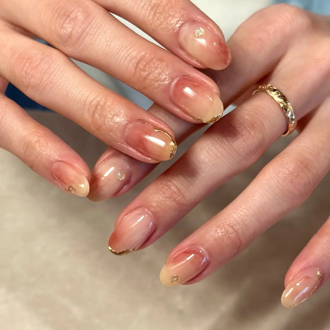 ネイル ニュアンスネイル aoi .のネイルデザイン