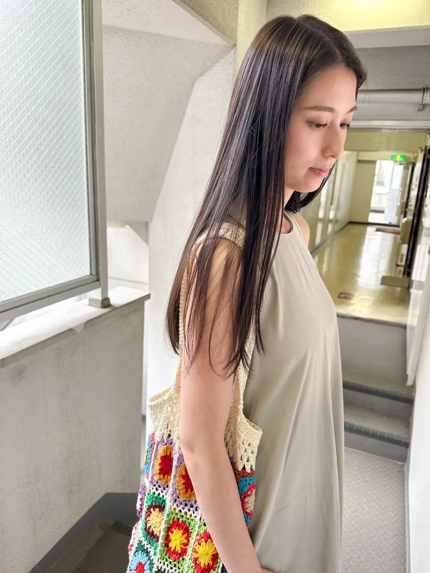 ロング カラー ベージュカラー オリーブベージュ カット ヘアカラー トリートメント お洒落ベージュ🤎 代官山shibukiのヘアスタイル