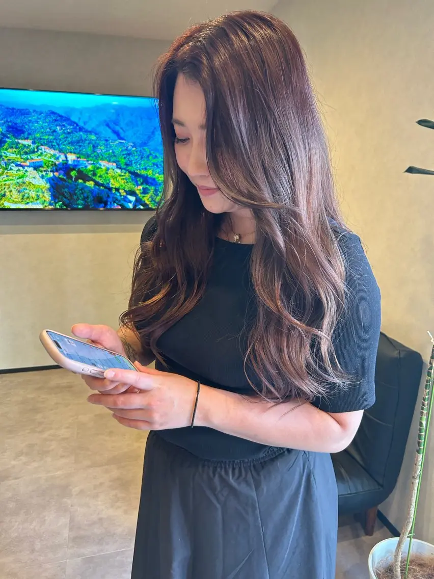 ロング カラー ブラウンカラー ナチュラルブラウン ヘアカラー ご予約はインスタ のみ🌿@n7g10のヘアスタイル