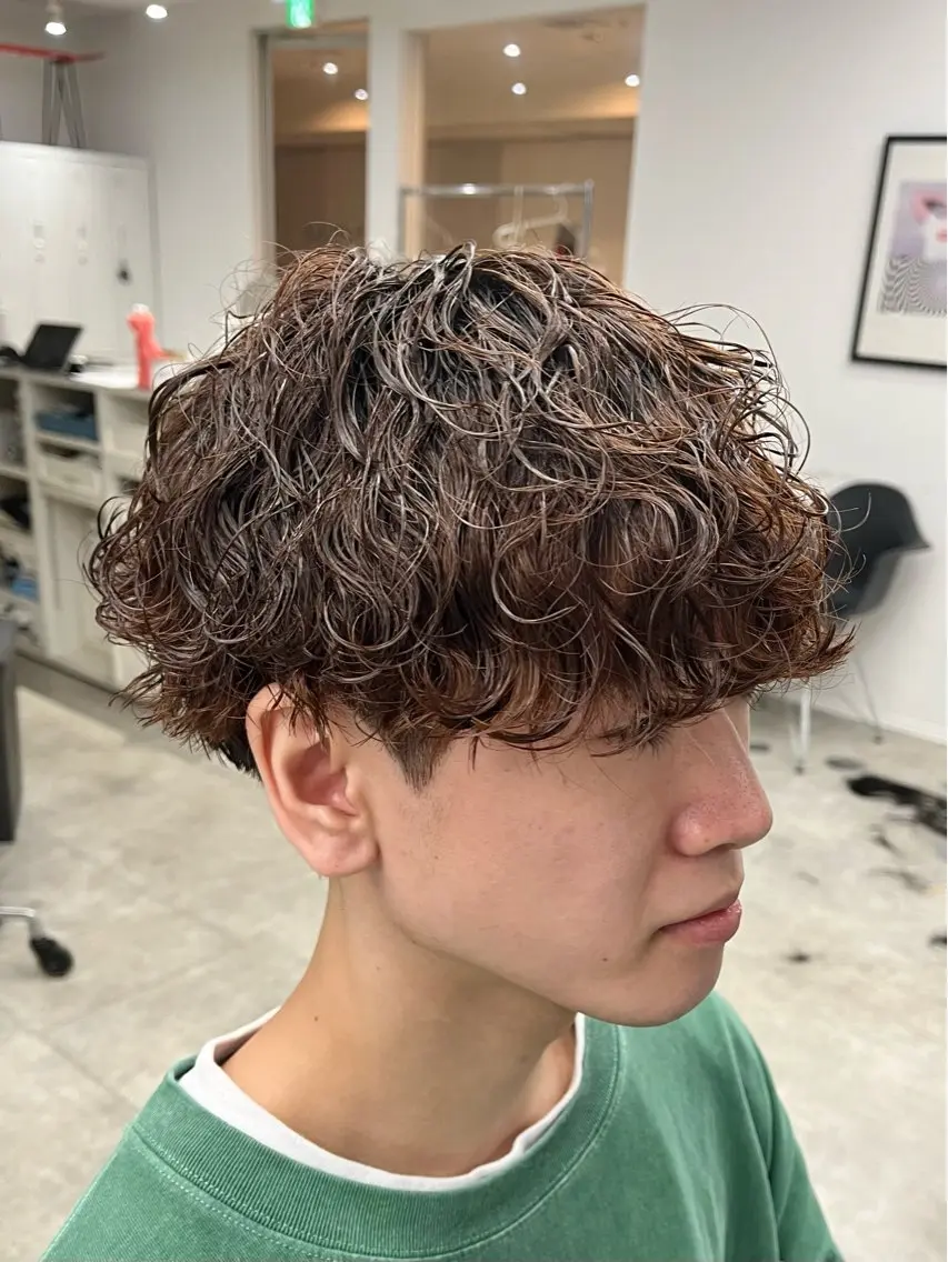 ご来店が【2回目、3回目の方はこちら】　　　　　　　　　　メンズカット+パーマ各種の写真
