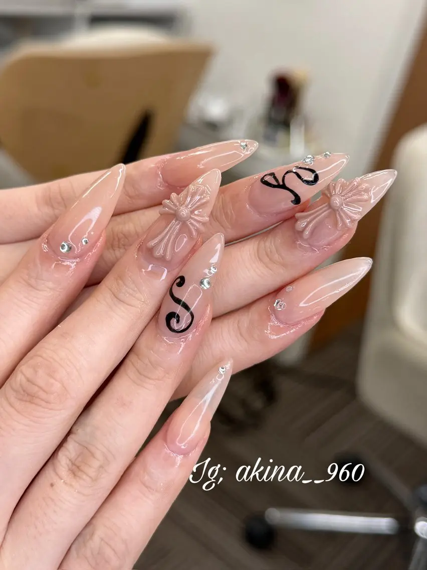 ネイル フットネイル 氷ネイル・うるうるネイル マットネイル ニュアンスネイル リボン ハンドネイル Akina Nailのネイルデザイン