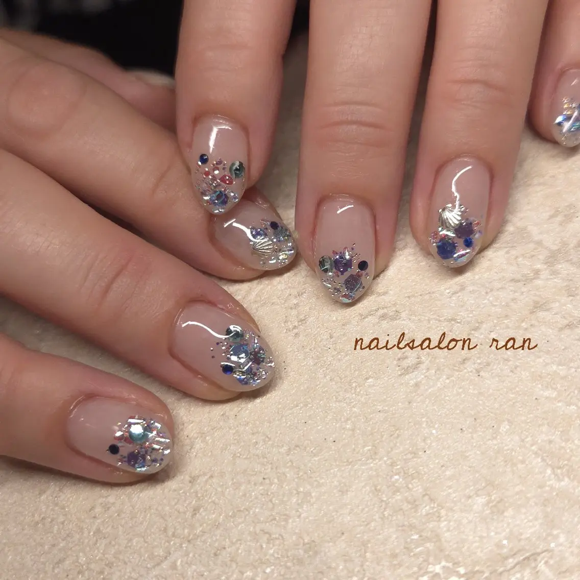 ネイル ホログラムネイル ハンドネイル ハンドケア nailsalon ranのネイルデザイン