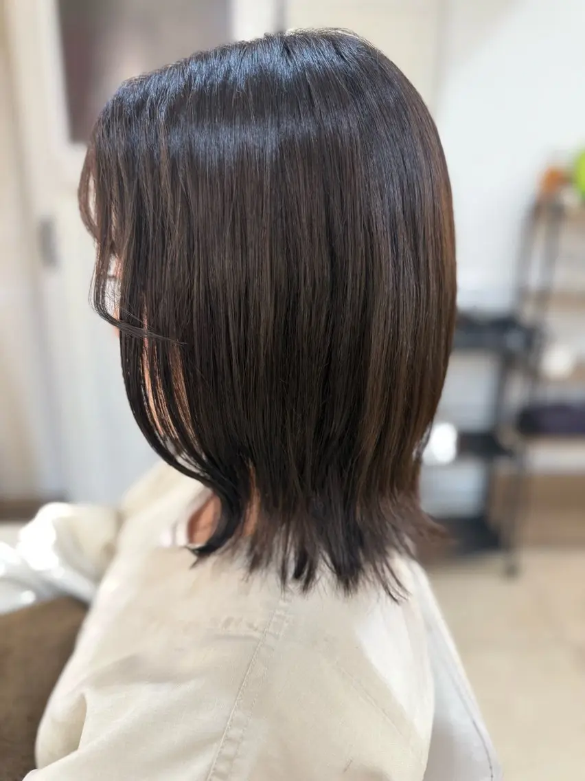 ミディアム くびれヘア レイヤーカット 石垣廣乃 /Hironoのヘアスタイル