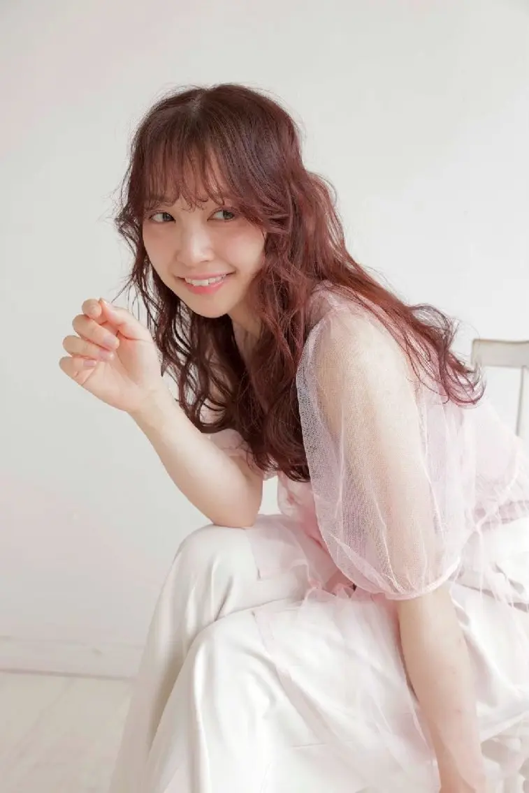 ロング カラー 束感まつぱ🫧 なつき🫧のヘアスタイル