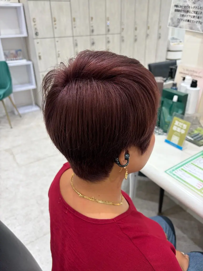 ショート カラー ヘアカラー 志村 梨帆のヘアスタイル