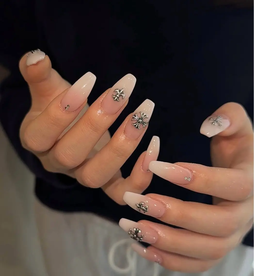 ネイル ハンドネイル NiJi Nailsのネイルデザイン