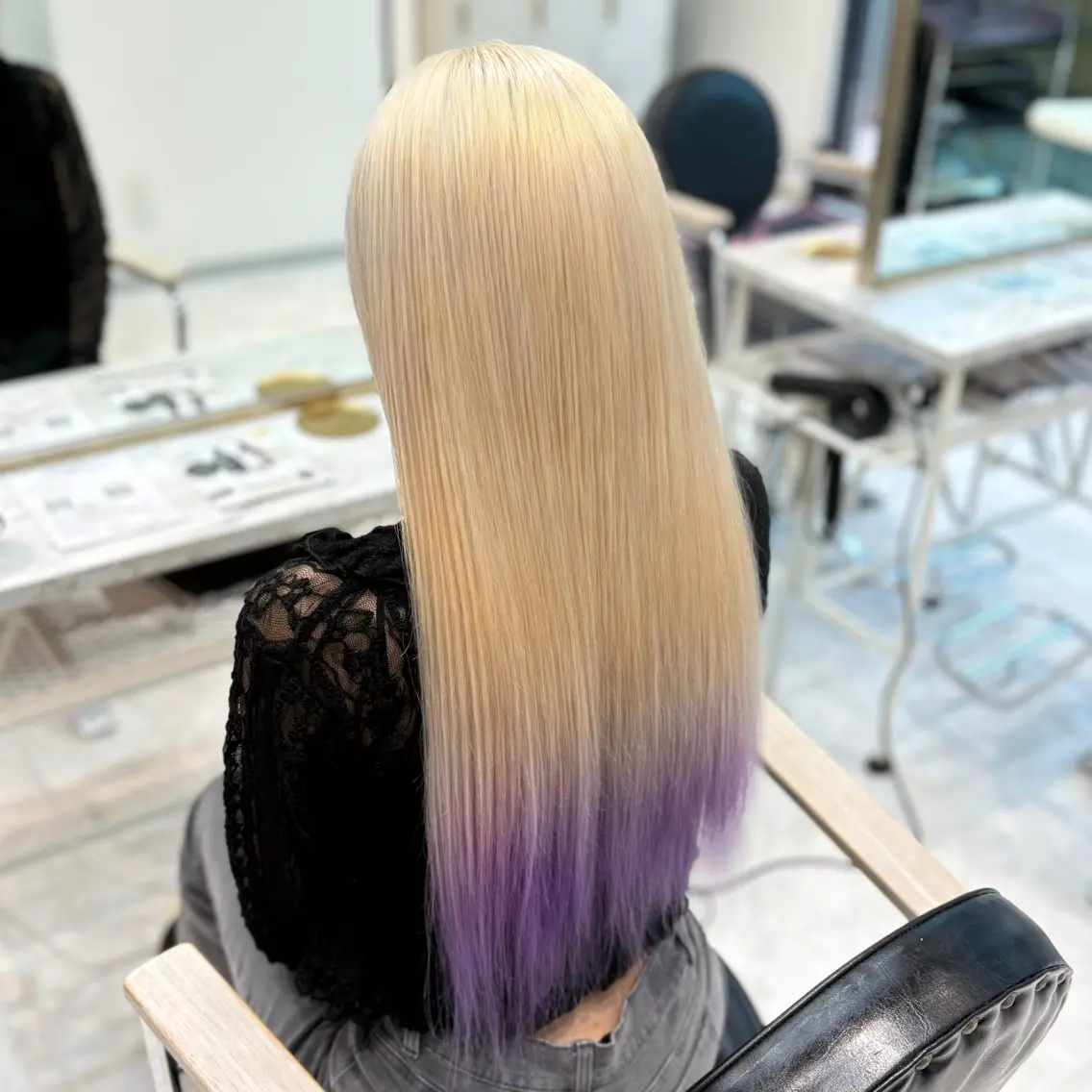 ロング カラー ヘアカラー トリートメント ヘアセット 色落ち綺麗🩰ハイ トーン🎀RINKAのヘアスタイル