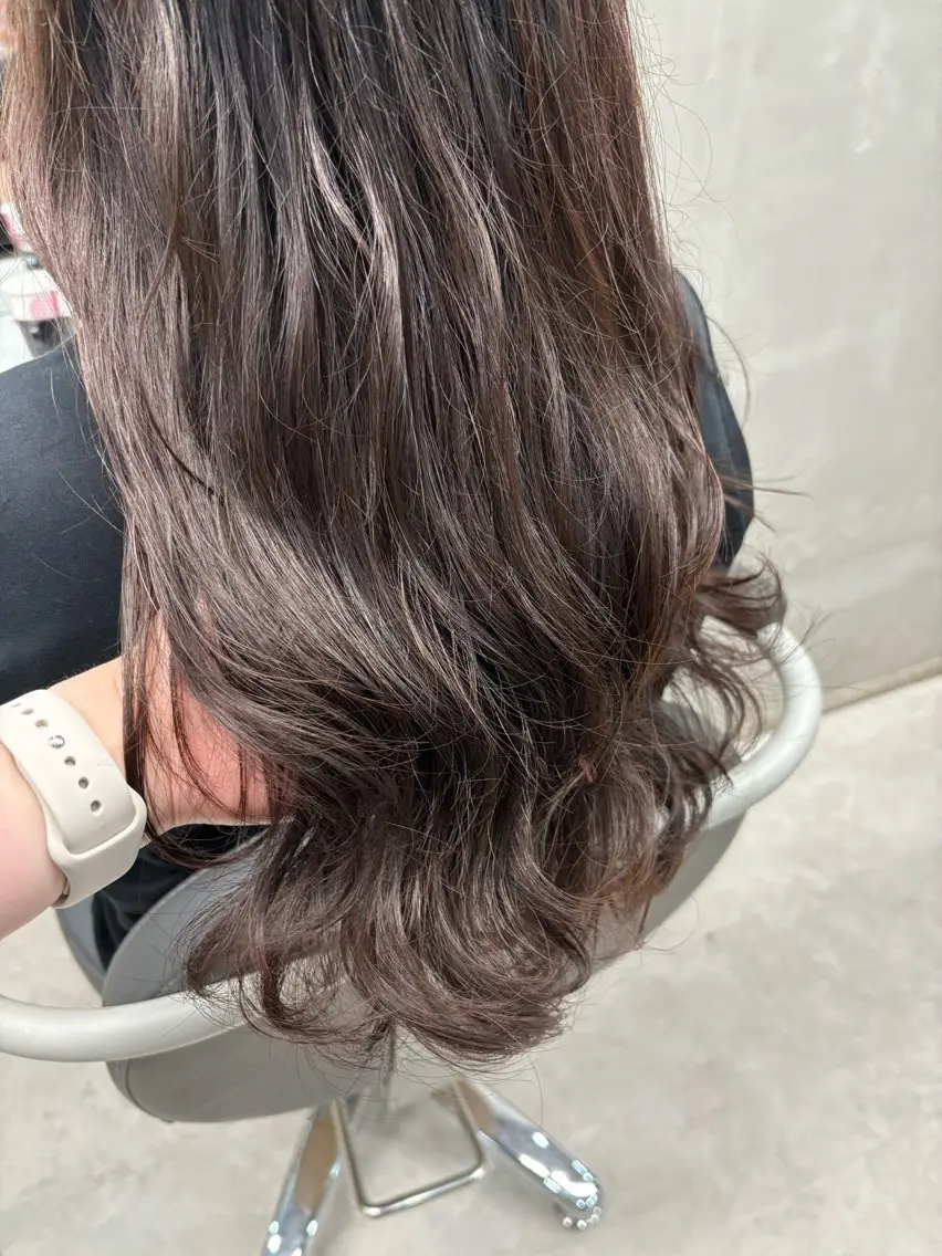 ロング カット パーマ 井上 光のヘアスタイル