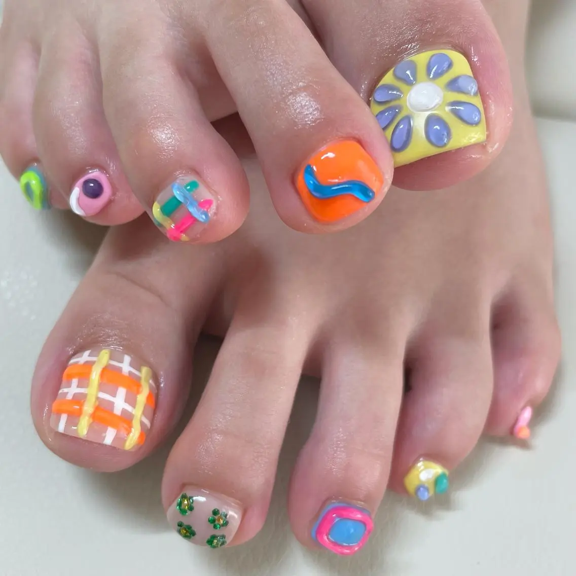 ネイル フットネイル 持ち込み ぷっくりネイル MINORI Nail&Waxのネイルデザイン