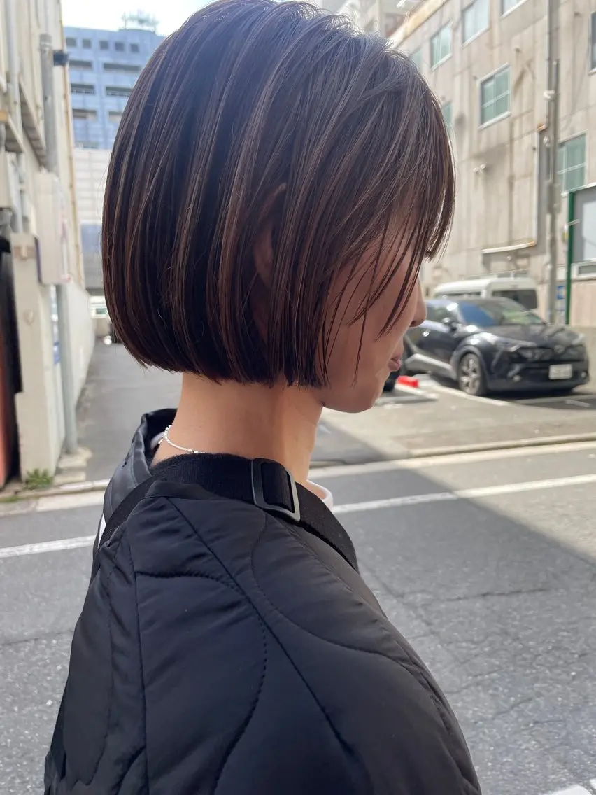 ショート カラー ブリーチ ハイライトカラー ボブ ハイライト カット ヘアカラー トリートメント ayane⭐️ボブ・ ショート・パーマのヘアスタイル