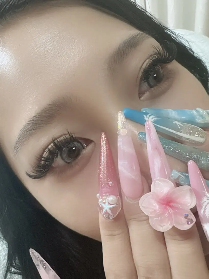 マツエク・マツパ バインドロック 伊藤名紬 マツエク専門のマツエク・マツパデザイン