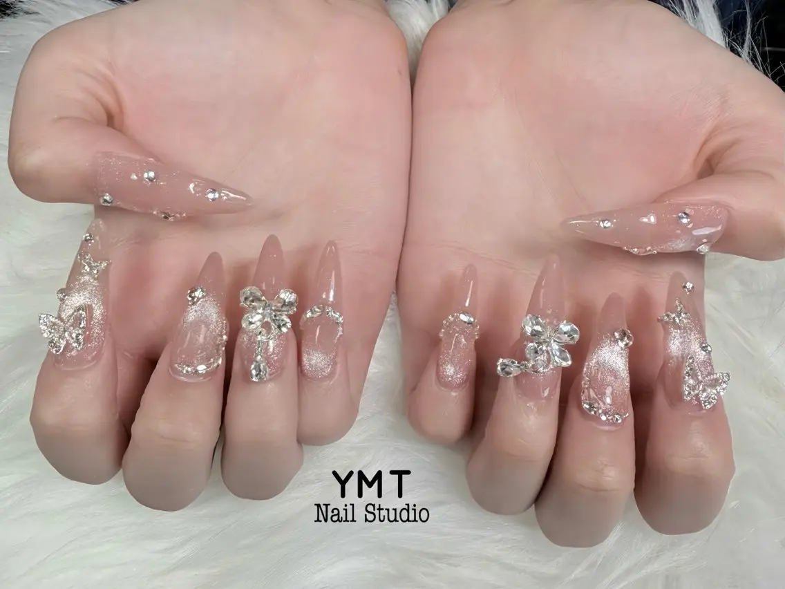 ネイル 長さ出し フットネイル ジェルネイル 韓国ネイル マグネットネイル ハンドネイル YMT NailStudioのネイルデザイン