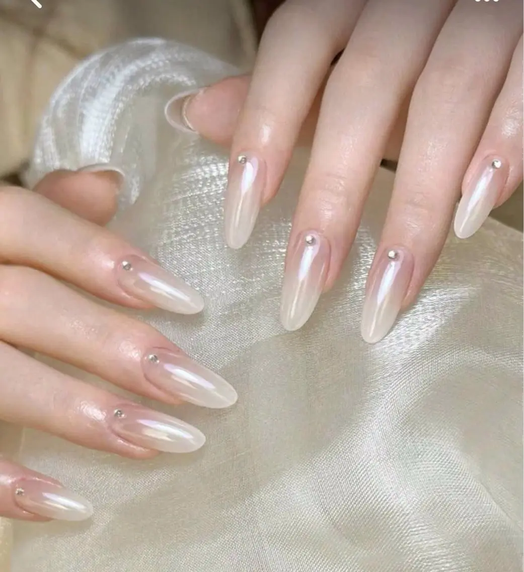 ネイル UMIE NAIL SALONのネイルデザイン