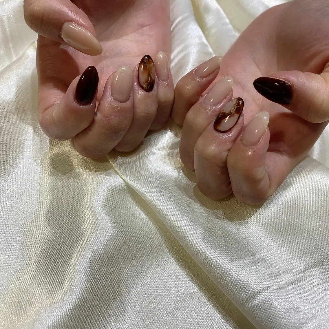 ネイル ハンドネイル 西岡 杏のネイルデザイン
