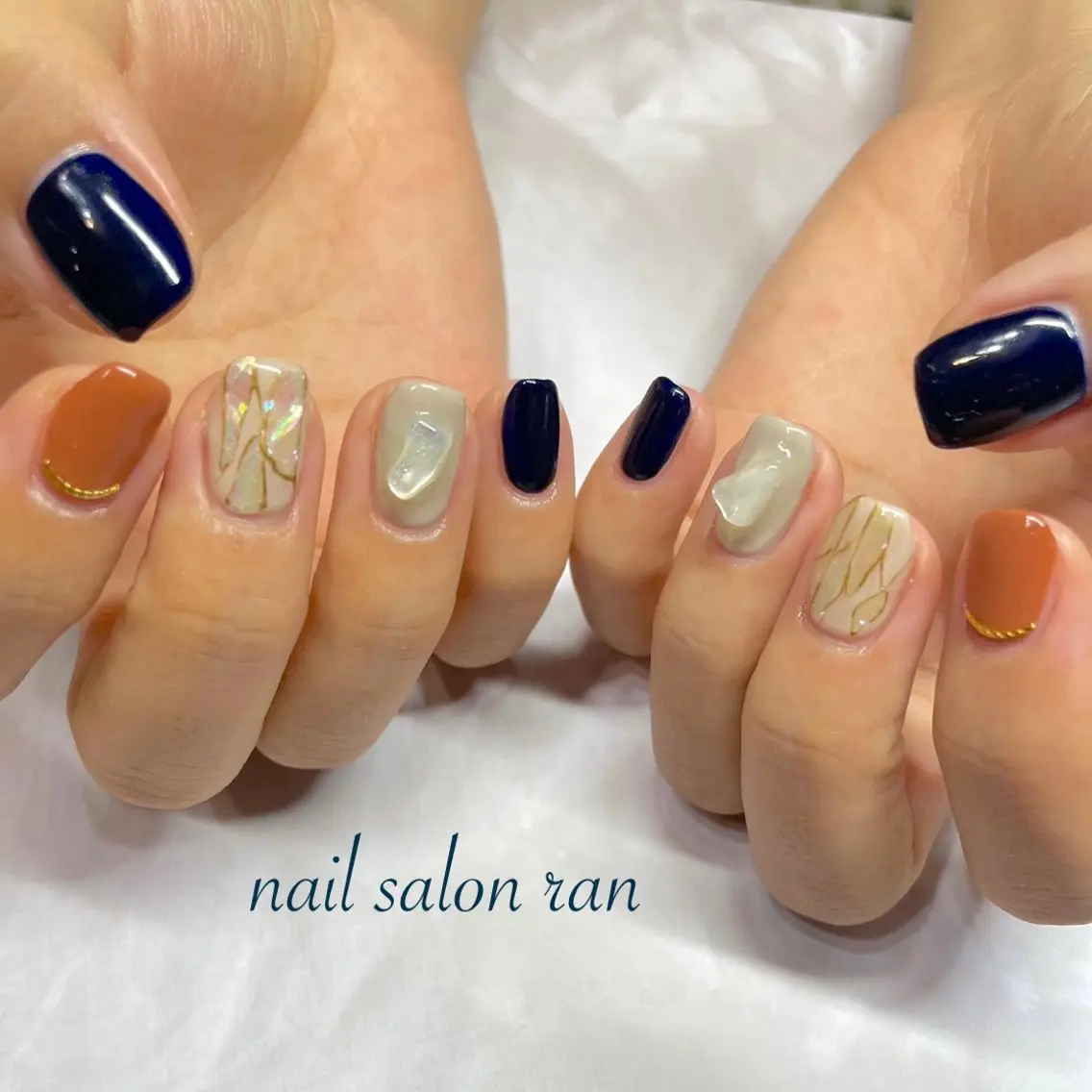 ネイル ネイビー ハンドネイル ハンドケア nailsalon ranのネイルデザイン