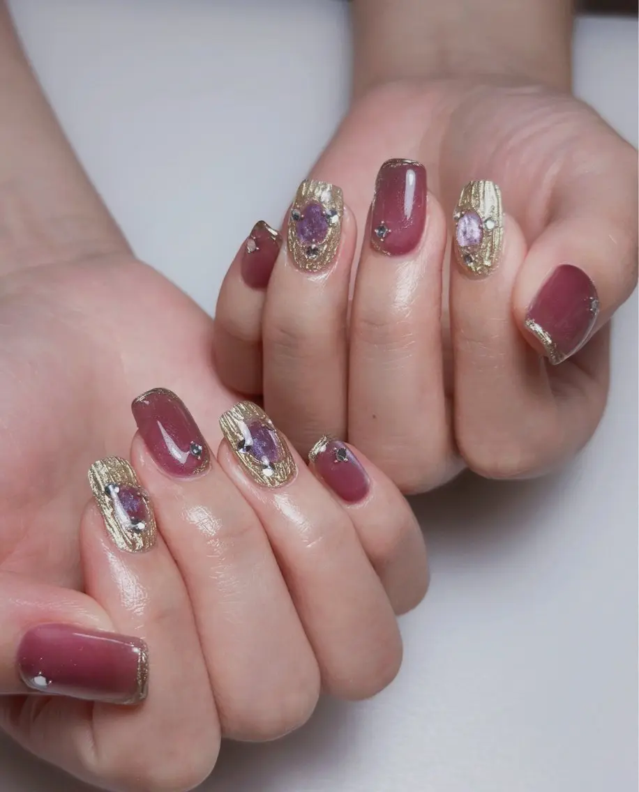 ネイル オーロラネイル 長さ出し フットネイル ラメ(グリッター) ラメグラデーション 👍thumbs up nail👍のネイルデザイン