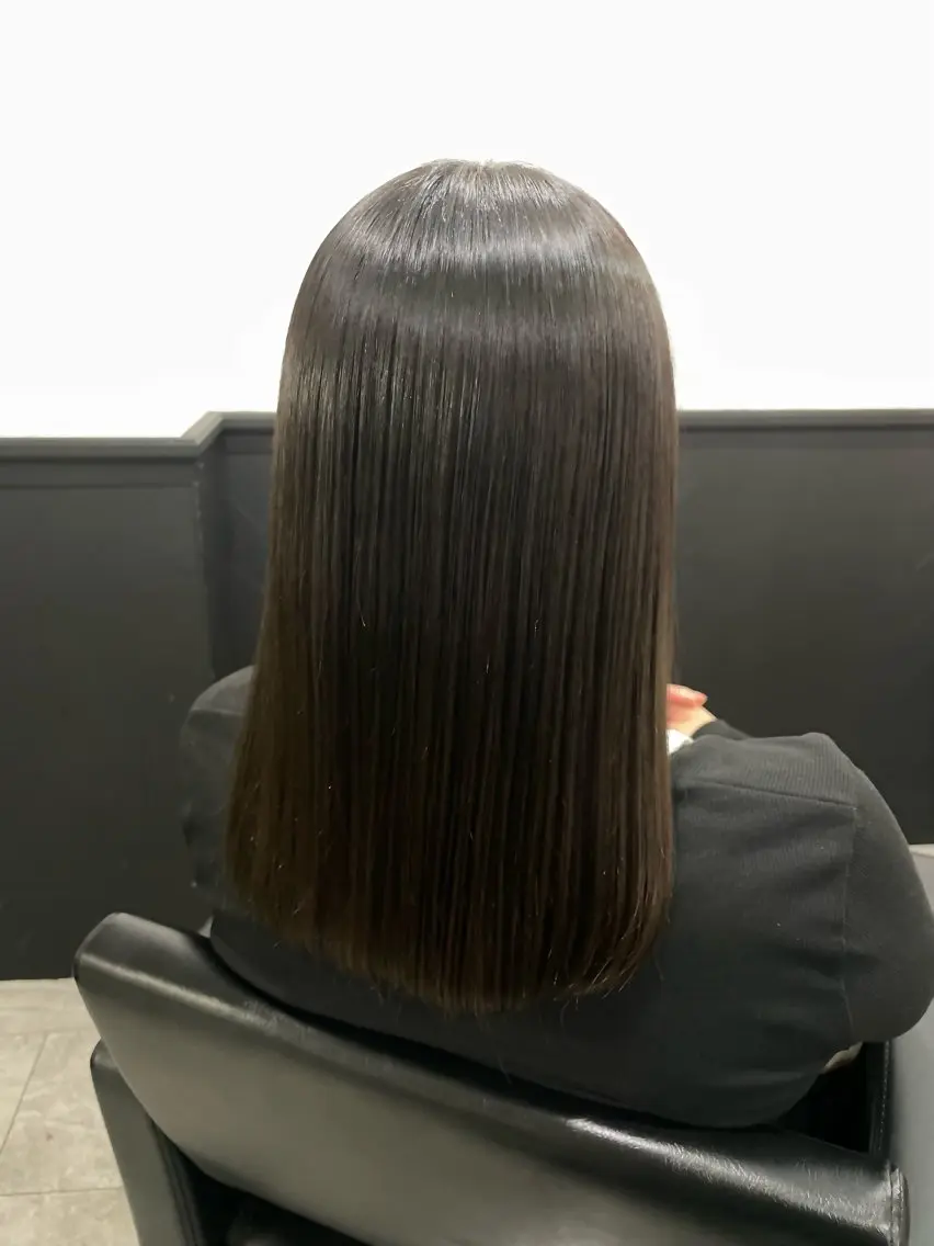 セミロング 髪質改善【due hair】砂川 翔のヘアスタイル
