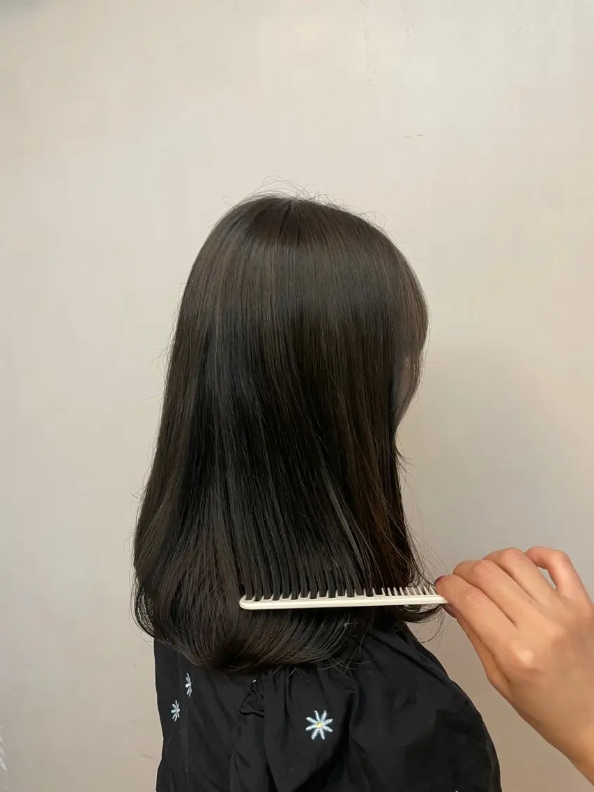 ミディアム カラー 透明感カラー カット ヘアカラー トリートメント レイヤー/縮毛矯正 🪄chihiroのヘアスタイル