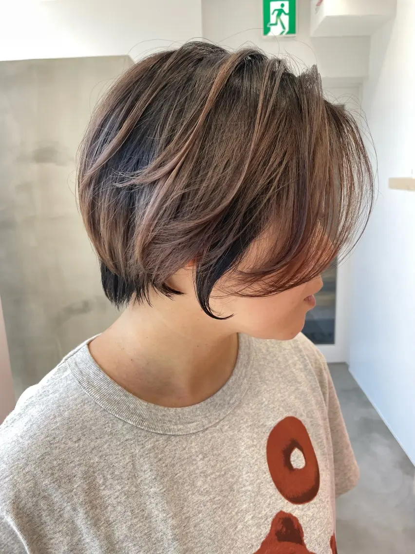 ショート カラー ブリーチ ダブルカラー ボブ 顔周りカット タンバルモリ ヘアカラー トリートメント 韓国/顔周り/ボブ/ ショート/大川陽太のヘアスタイル