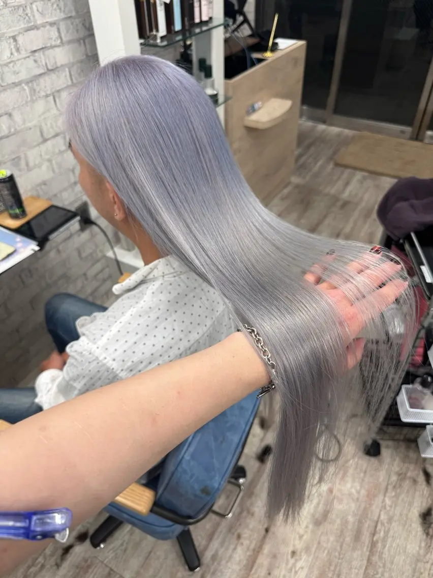 ロング ヘアカラー トリートメント アニメ、推しカラー 🎀🐰堀川智史🎀のヘアスタイル